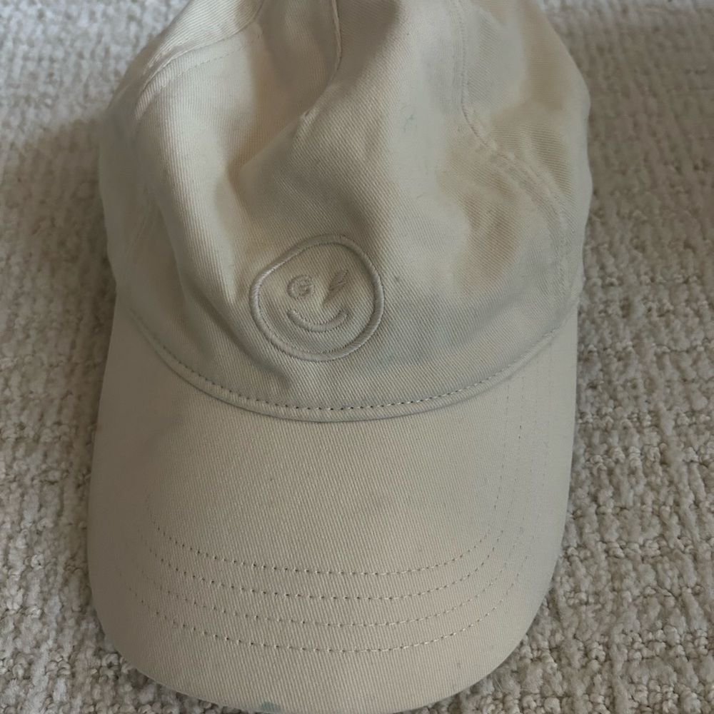 Hollister hat